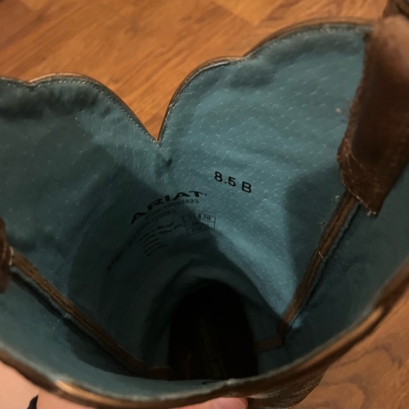 Brand new ariat  boots - Picture 6 of 6